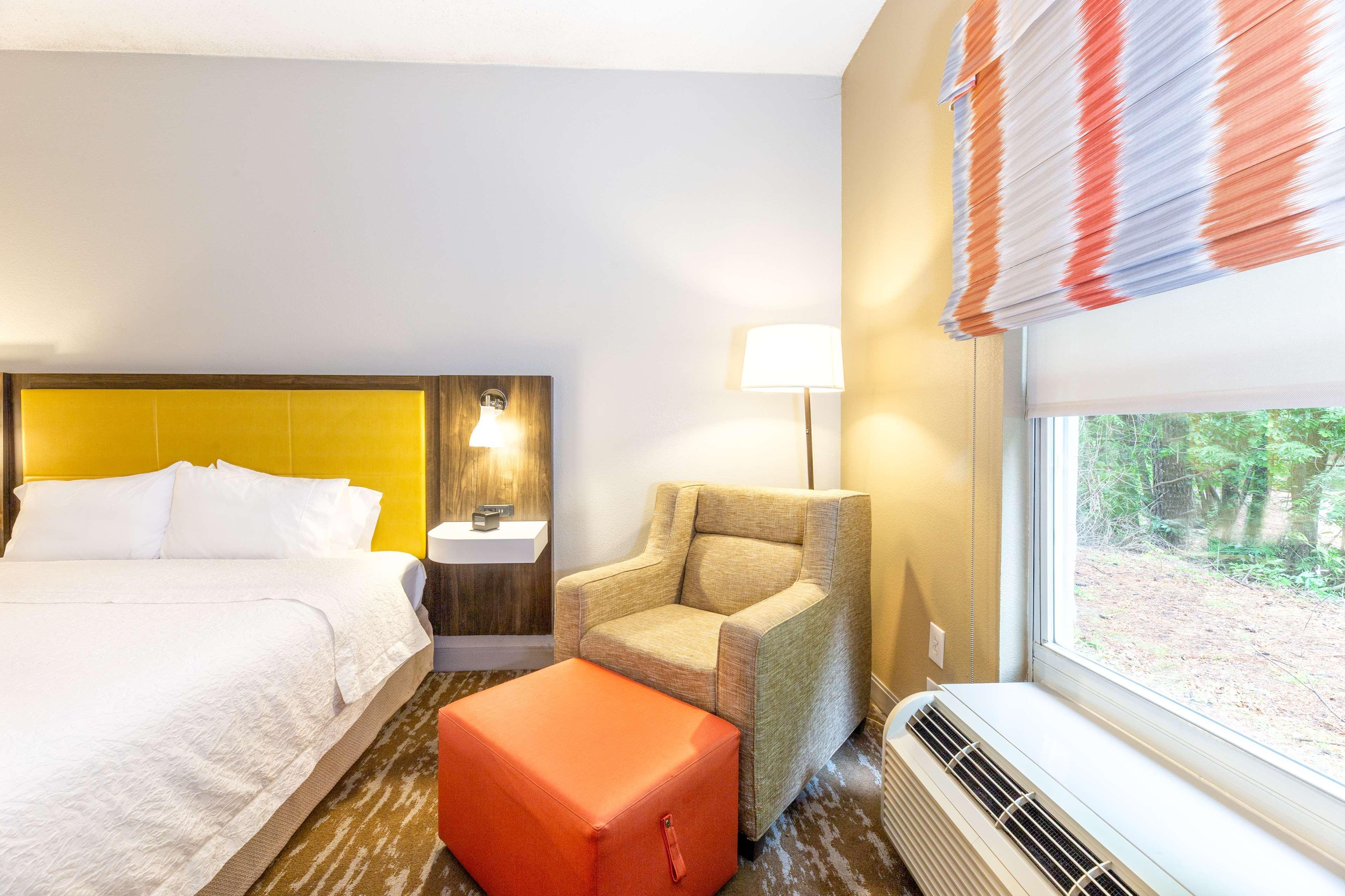 Hampton Inn & Suites Raleigh Cary Lenovo Center Екстер'єр фото