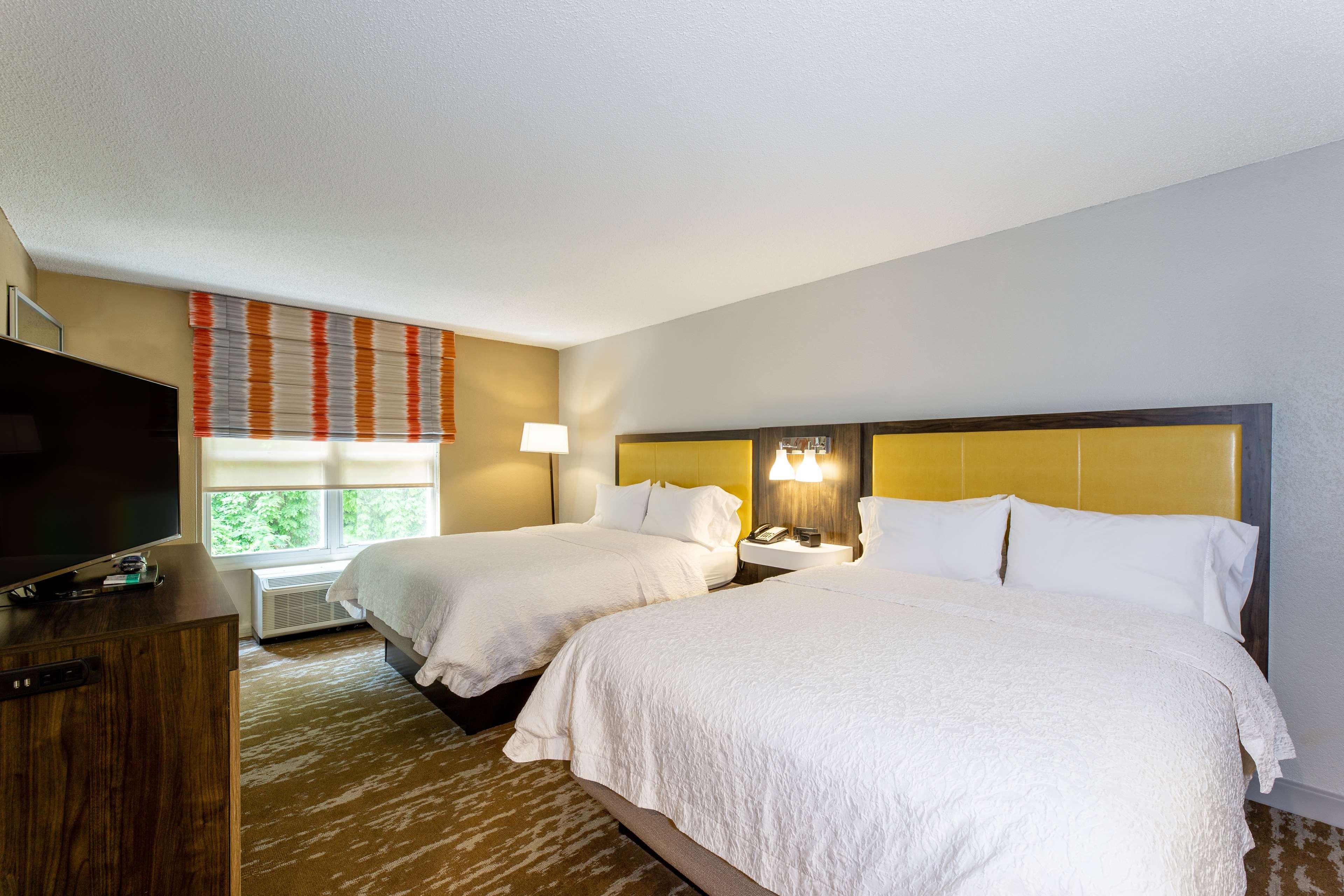 Hampton Inn & Suites Raleigh Cary Lenovo Center Екстер'єр фото