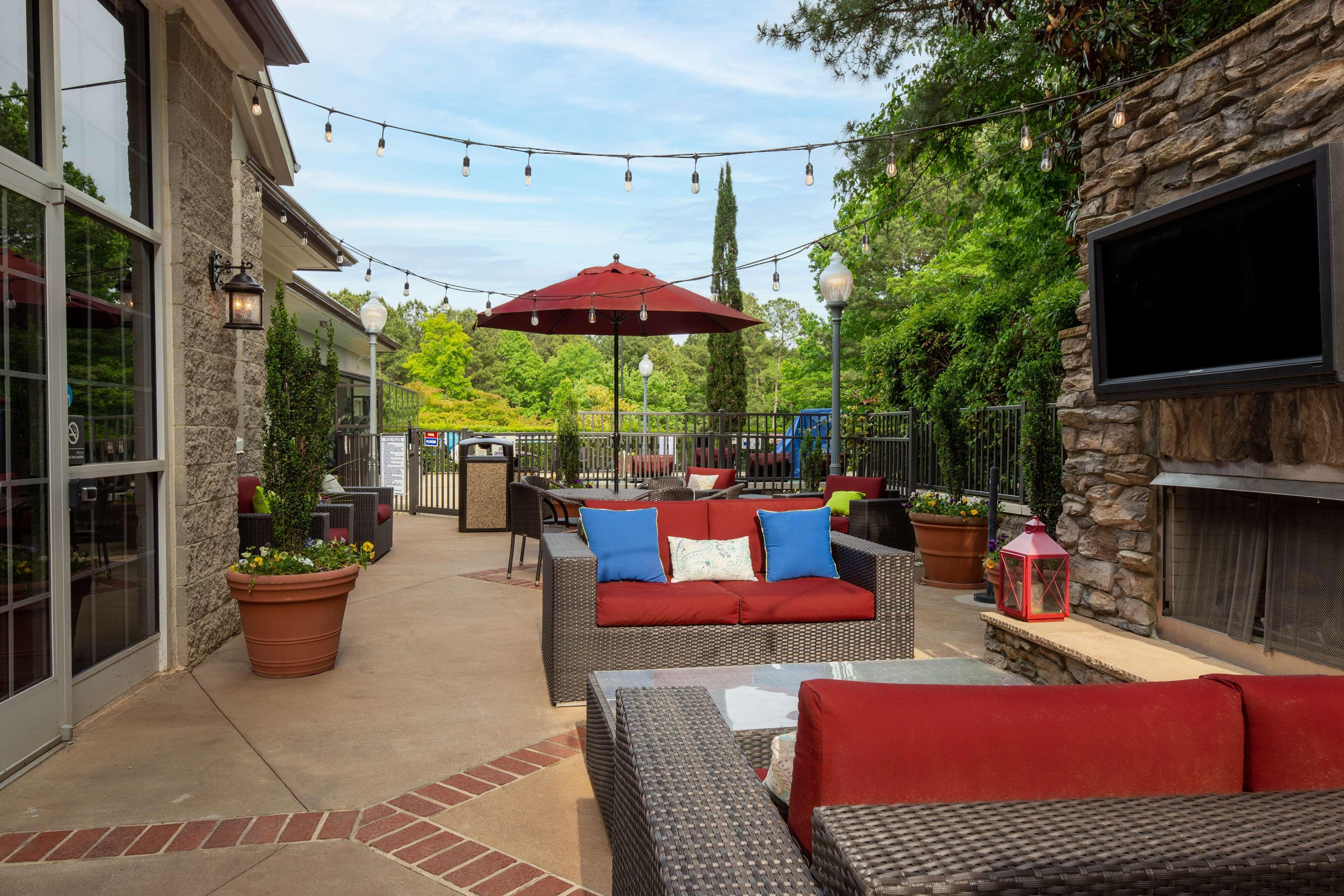 Hampton Inn & Suites Raleigh Cary Lenovo Center Екстер'єр фото