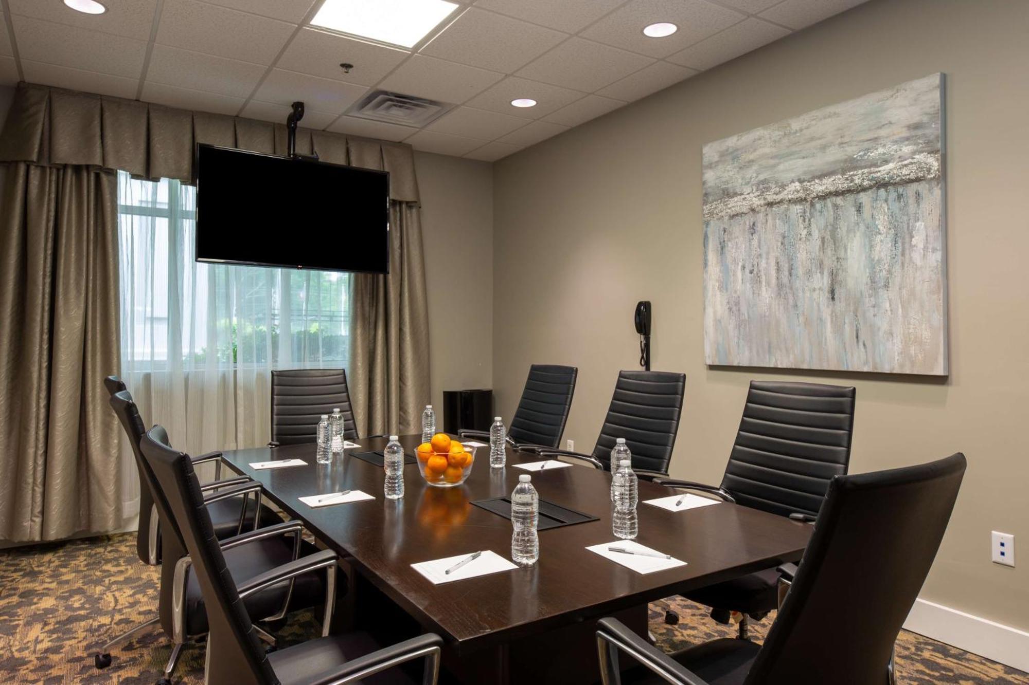 Hampton Inn & Suites Raleigh Cary Lenovo Center Екстер'єр фото